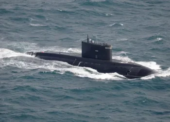 Uyuşturucu Operasyonu: Denizaltıda 9 Ton Yakalandı