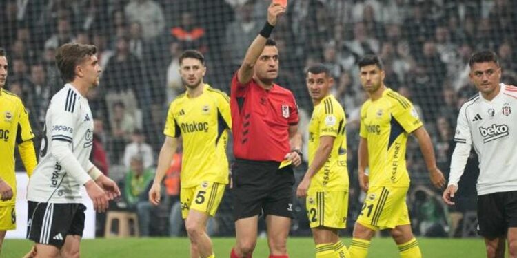 Derbide gol düellosu: Kartal başladı Fener bitirdi
