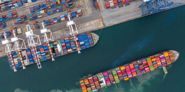 Dış ticaret açığı 3 ayın zirvesinde: Yüzde 33,8 artış