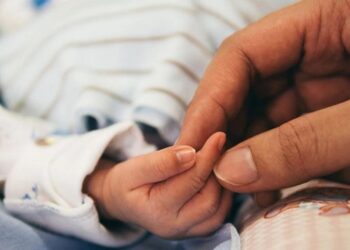 Doğum izinlerine yeni düzenleme: Anne ve babaların izin süreleri uzayabilir