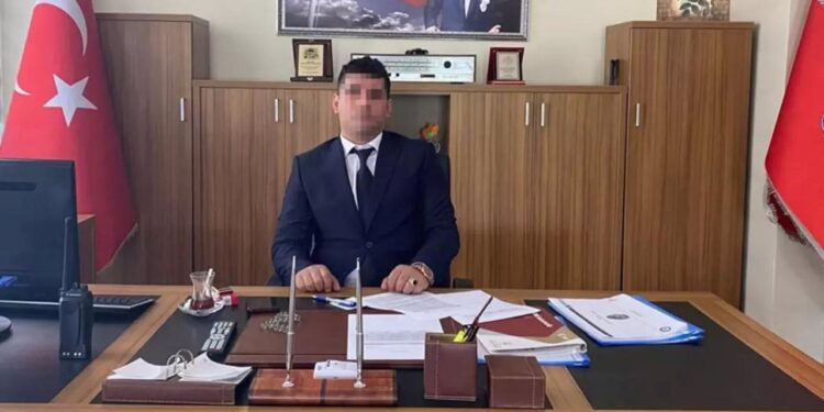 Eşini darbeden emniyet müdürü tutuklandı