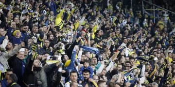 Kadrodan çıkarıldı, Fenerbahçe’ye kötü haber geldi