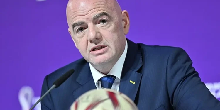 Infantino’nun maaşı gündeme oturdu, tartışma başladı