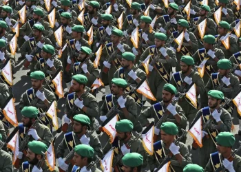 İran, Devrim Muhafızlarıyla en üst düzey hazırlık ilan etti