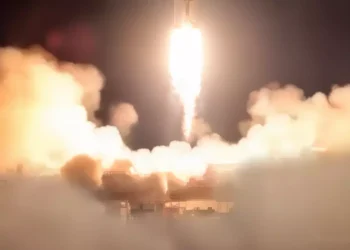 İlk kıtalararası balistik füze denemesi İran’dan