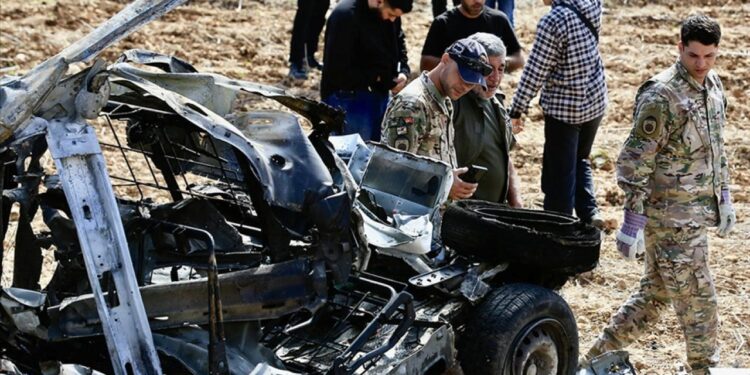 İsrail, Lübnan’ın güneyinde bir araca İHA ile saldırı düzenledi