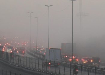İstanbul’da göz gözü görmüyor! Trafik kilit