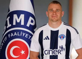 Kasımpaşa’da Attila Szalai ile yollar ayrıldı