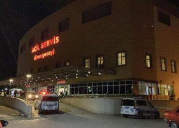 Kavga kanlı bitti: Komşusunu öldürüp yaşamına son verdi