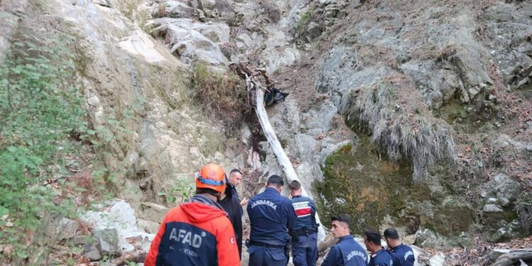 Kayıp olarak aranan Miraç uçurum dibinde ölü bulundu