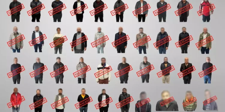 Ulusal ve kırmızı bültenle aranan 40 kişi yakalandı