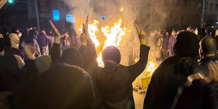 Komşuda protesto bilançosu ağır: 2 bin 615 can kaybı