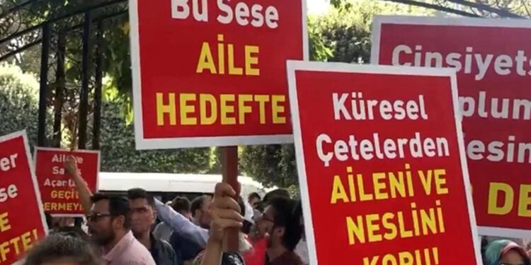 LGBT derneklerine milyonlarca dolarlık fon: Akademide ve sivil alanda görünürlük artıyor