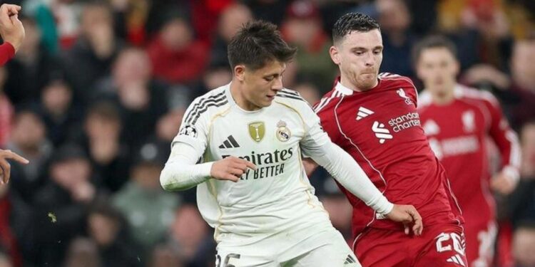 Liverpool maçında Arda Güler’e yapılan hareket sosyal medyayı salladı: Öfke kusuyorlar