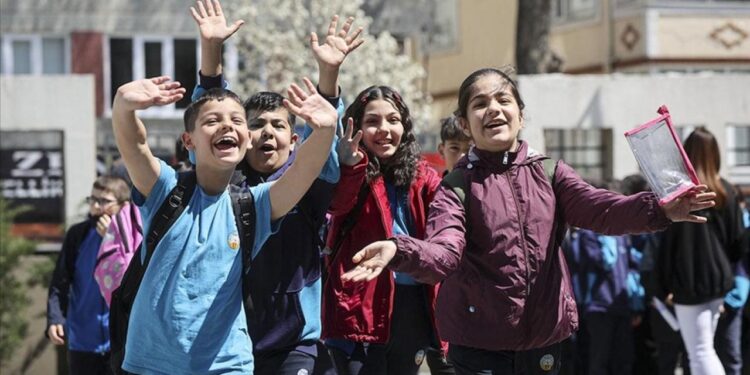 MEB’den ara tatil kararı! Yusuf Tekin duyurdu