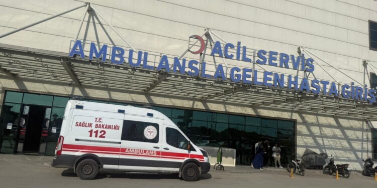 Mersin’de okulda gıda zehirlenmesi: 26 çocuk hastanelik oldu