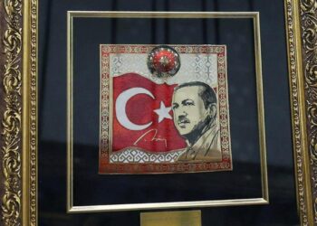 MHP Genel Başkanı Bahçeli’den Cumhurbaşkanı Erdoğan’a anlamlı hediye
