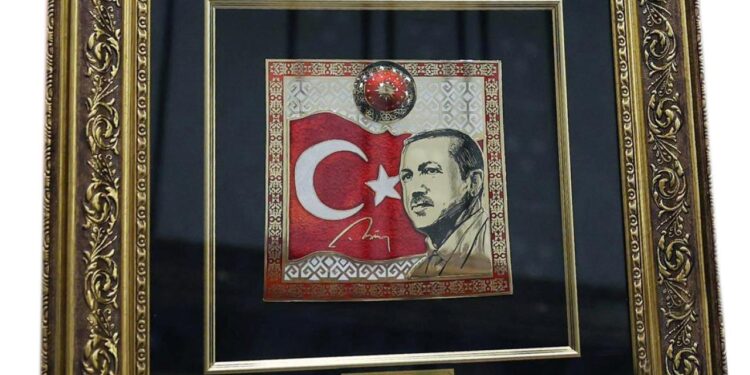 MHP Genel Başkanı Bahçeli’den Cumhurbaşkanı Erdoğan’a anlamlı hediye