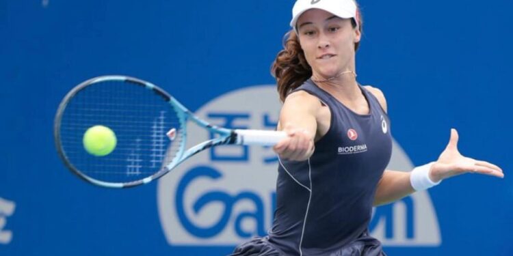 Milli tenisçi Zeynep Sönmez, turnuvaya veda etti