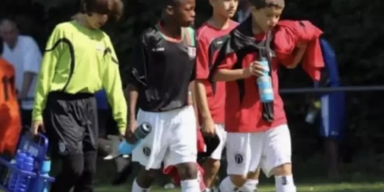 Yıllar Öncesi Kare Sosyal Medyayı Salladı: Musaba ve Ferdi