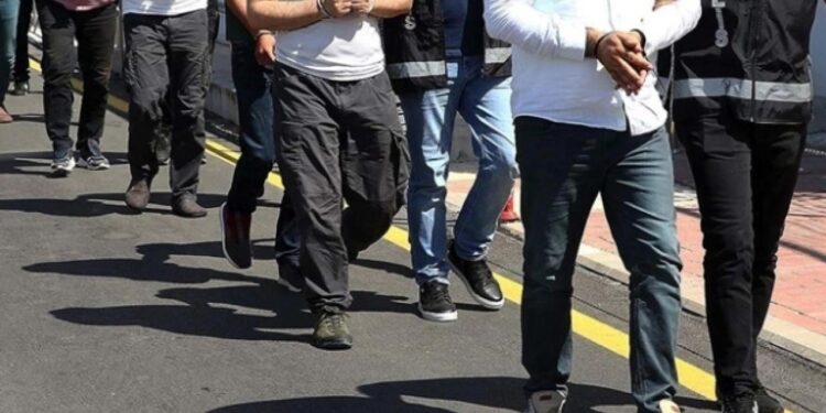 Sakarya’da DEAŞ operasyonu: 3 şüpheli tutuklandı