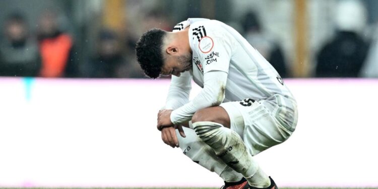 Şampiyonlar Ligi kazanıp Süper Lig’e gelen yıldız U21 takımıyla antrenman yapıyor