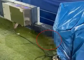 Maç Öncesi Taraftarın Tepkisini Çeken Görüntü