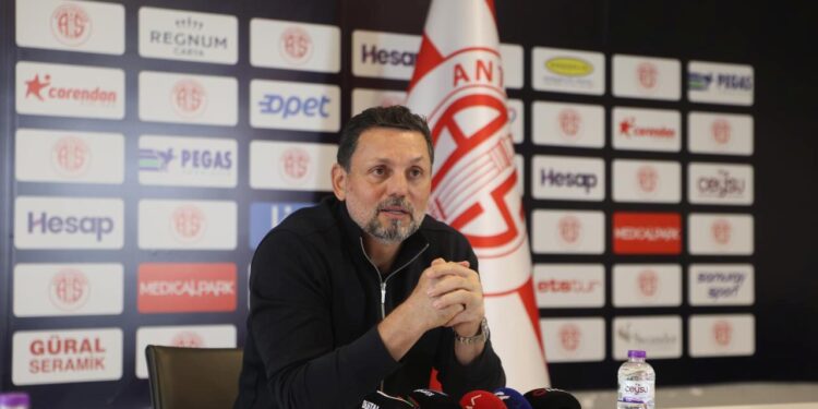 Süper Lig ekibinde ‘Ajan’ krizi! Hoca resmen açıkladı