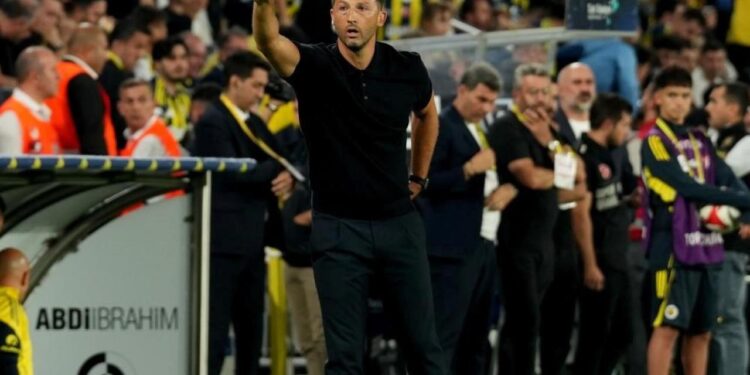Tedesco, ilk derbisinde Beşiktaş’ı yenmek istiyor