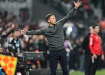 Tedesco’dan derbi zaferi sonrası rakiplerine gönderme!