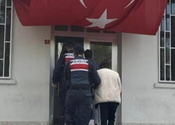 TIR’la yurt dışına kaçmaya çalışan firari FETÖ hükümlüsü yakalandı