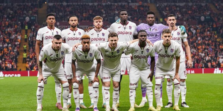 Trabzonspor’da sakatlık şoku! Maçı yarıda bıraktı