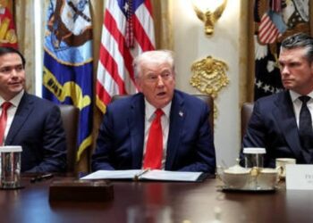 Trump kabinesinde güvenlik alarmı: Üst düzey yetkililer askerî üslere taşındı!