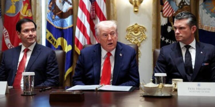 Trump kabinesinde güvenlik alarmı: Üst düzey yetkililer askerî üslere taşındı!