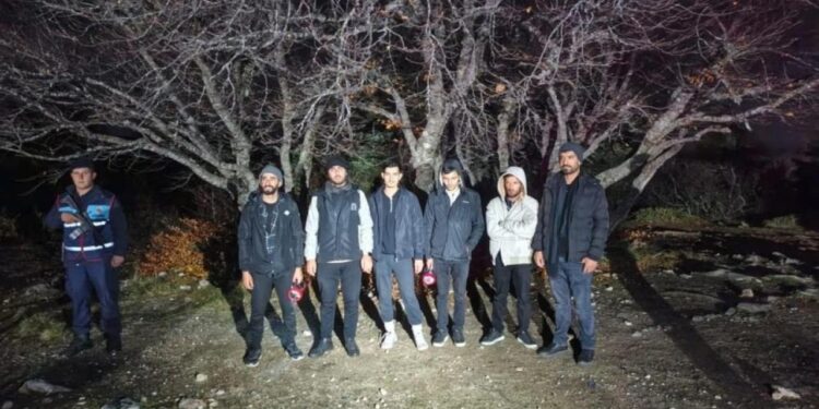 Uludağ’da ormanda mahsur kalan 6 kişi kurtarıldı