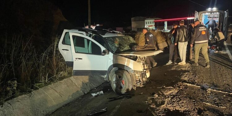 Uşak’ta cip ile otomobil çarpıştı: 2 ölü, 3 yaralı