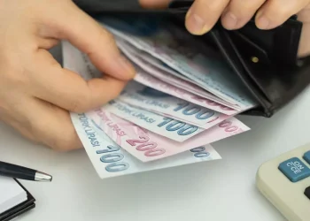 Vatandaşı İsyan Ettiren Aidatlara Zam Sınırı Geldi