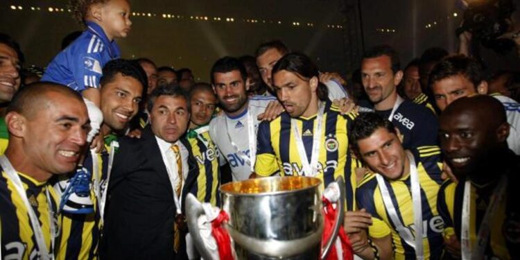 Volkan Demirel Gençlerbirliği ile 1,5 yıllık anlaşmaya vardı