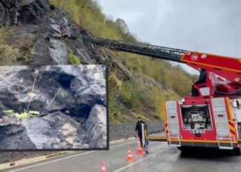 Yol kenarında sarkan kablolar paniğe neden oldu: Sebebi 19 yıl öncesine dayanıyor