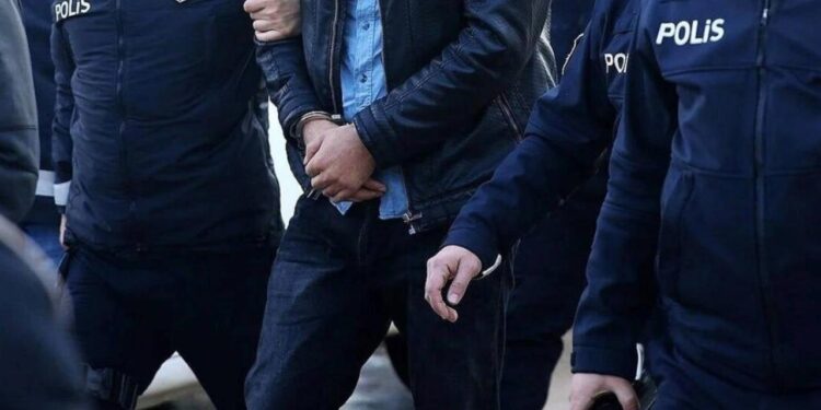 Zonguldak’ta 2 kişiyi öldüren zanlı tutuklandı