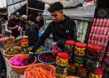 Gazze Pazarında Coca-Cola Kolileri Gündem Oldu