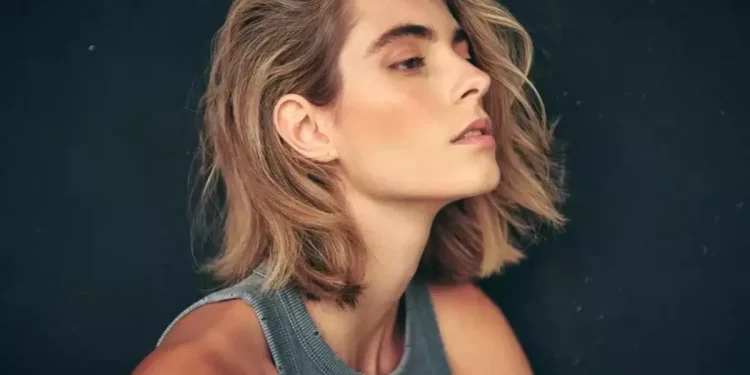 Evinde Ölü Bulunan Genç Manken Şaşkınlık Yarattı