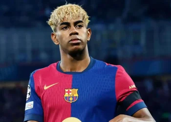 Genç yıldızın oruç kararı Barça’yı harekete geçirdi