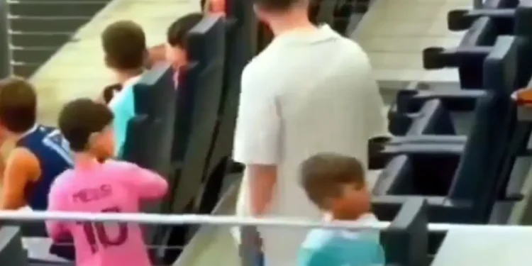 Messi’ye Selam Vermedi, Annesi Devreye Girdi