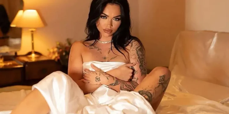 Ünlü İsim Genç Aşk Uğruna Evliliğini Bitirdi