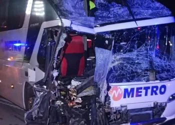 Amasya’da Otobüs ve Tır Çarpıştı: Çok Sayıda Yaralı