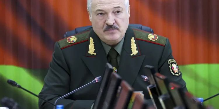 Savaşta Tarafını Seçen Lukaşenko’ya Tepkiler Büyüyor