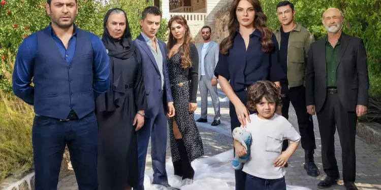 Rol arkadaşıyla aşk yaşayan Dilin Döğer açıklama yaptı