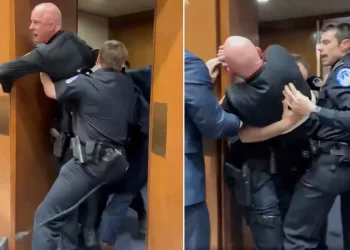 “İsrail İçin İran’la Savaşmak İstemiyoruz” Protestosu