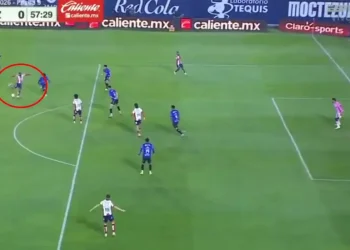 Eski Fenerbahçeli Yıldızdan Göz Kamaştıran Gol